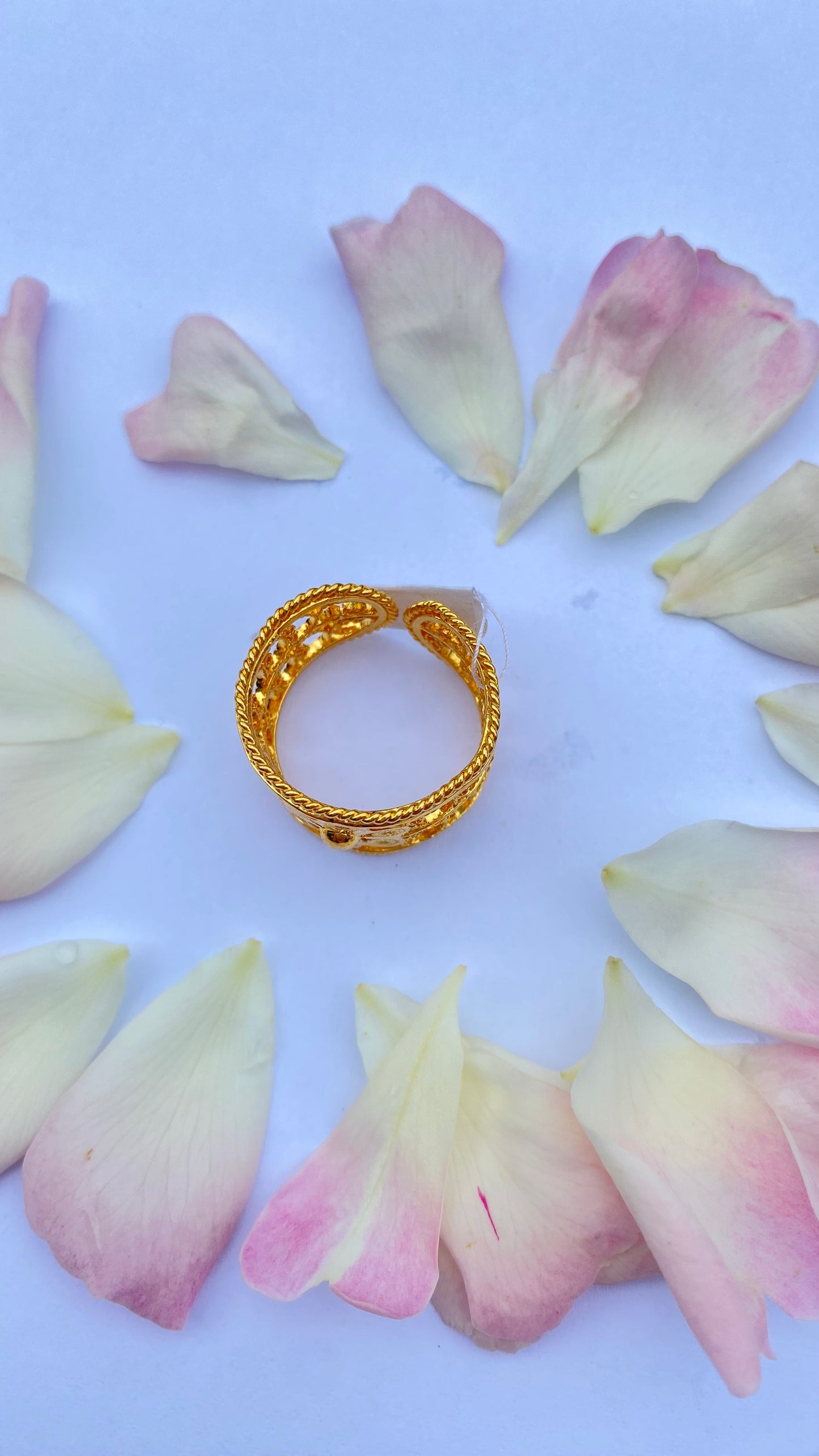 Filigree Ring Flower